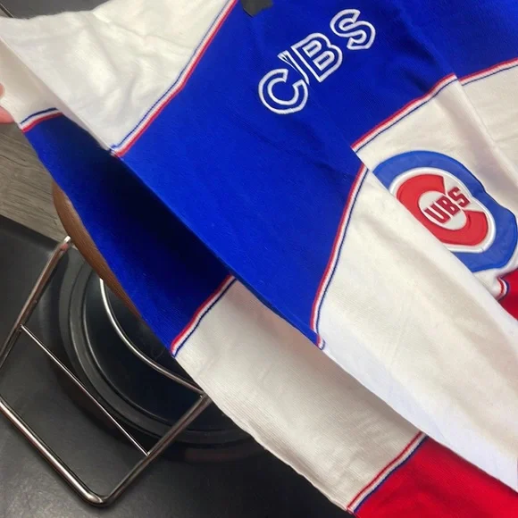 Last one! Purchased few while on vacation in Mexico, oversized authentic poncho - Picture 6 of 6